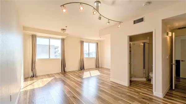 $2,300 | 580 West Main Street, Unit 305, Alhambra, CA 91801