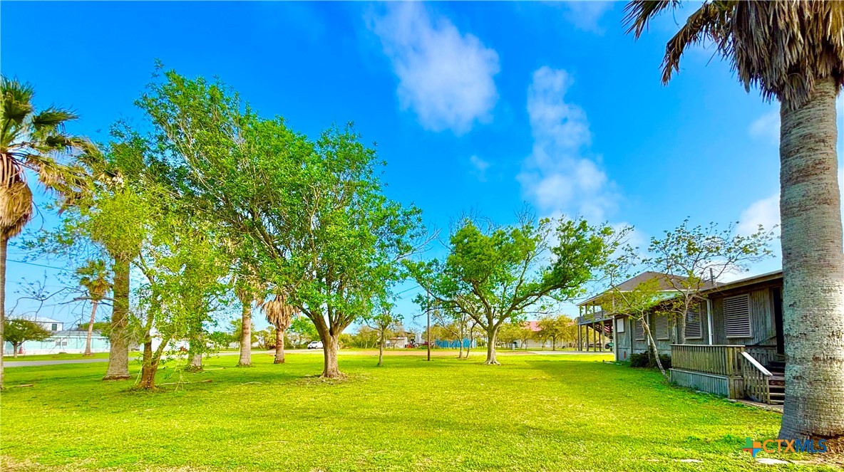503 16th Street Port O'Connor, TX 77982 - Photo 8 of 48