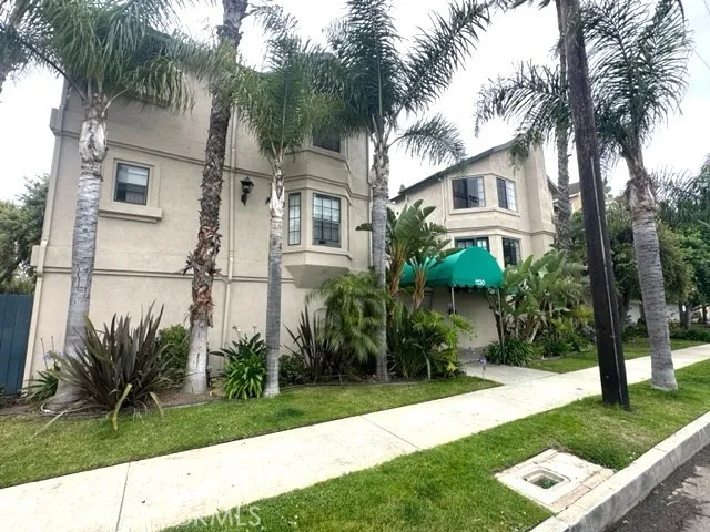 $2,450 | 1130 Newport Avenue, Unit 206, Long Beach, CA 90804