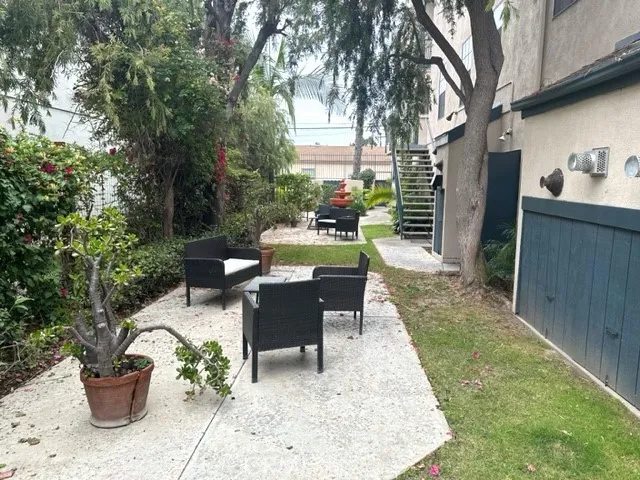 $2,450 | 1130 Newport Avenue, Unit 206, Long Beach, CA 90804