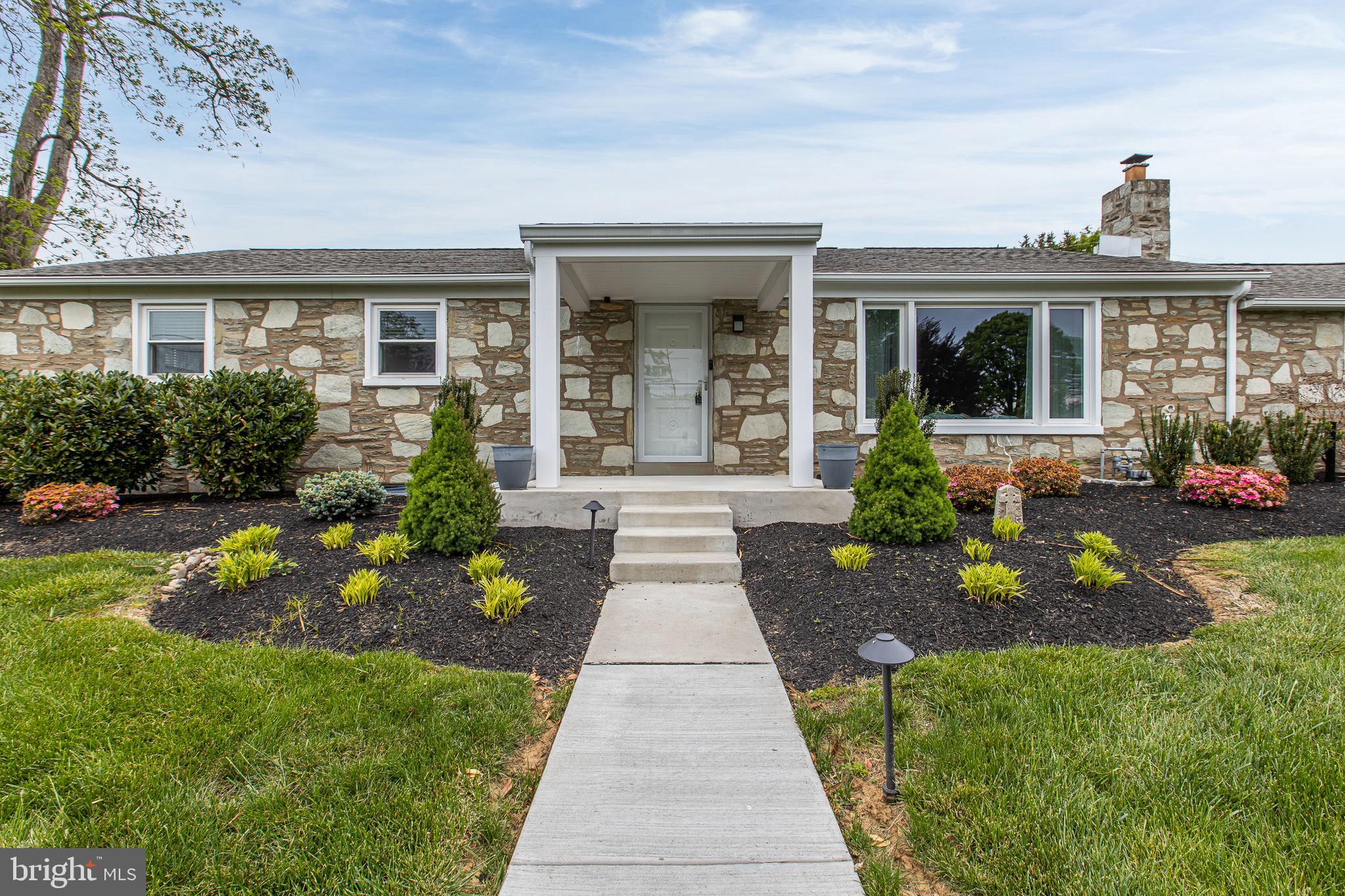 3936 Martin Road Huntingdon Valley, PA 19006 - Photo 3 of 75