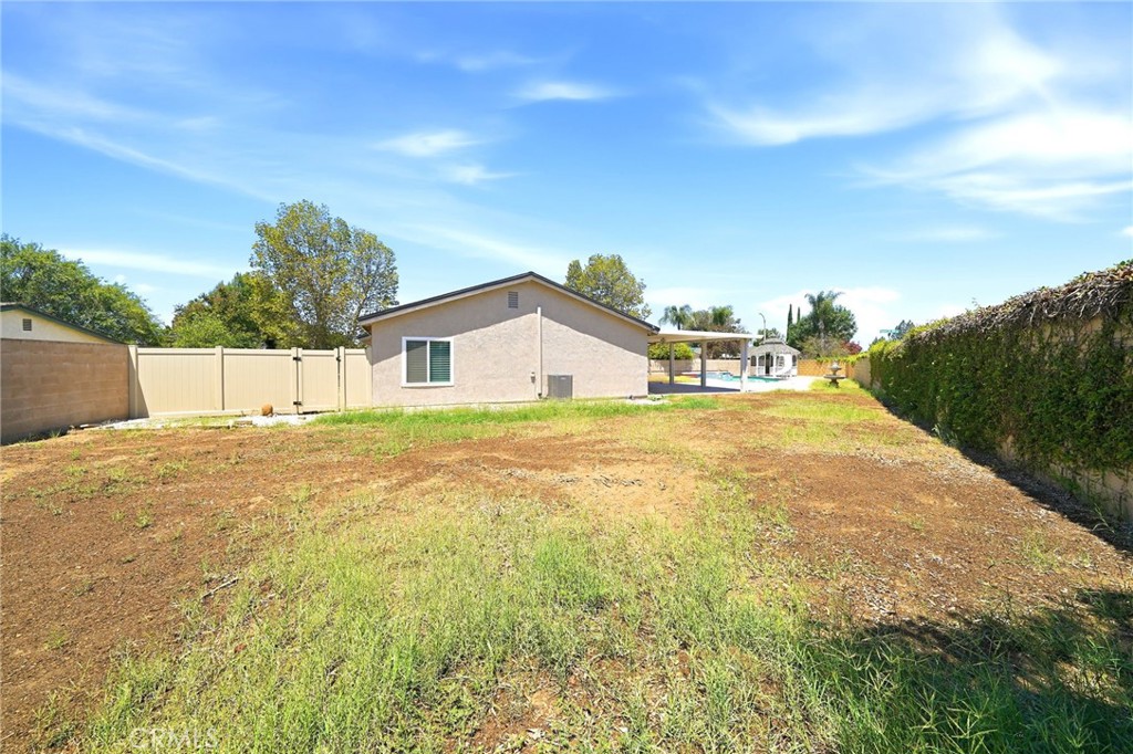3073 Joshua Tree Road Riverside, CA 92503 - Photo 41 of 56