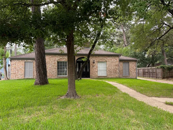 $2,050 | 1847 Spruce Knob Drive, Houston, TX 77339
