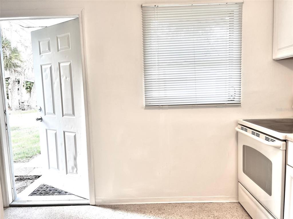 6431 Old Main Street New Port Richey, FL 34653 - Photo 12 of 20