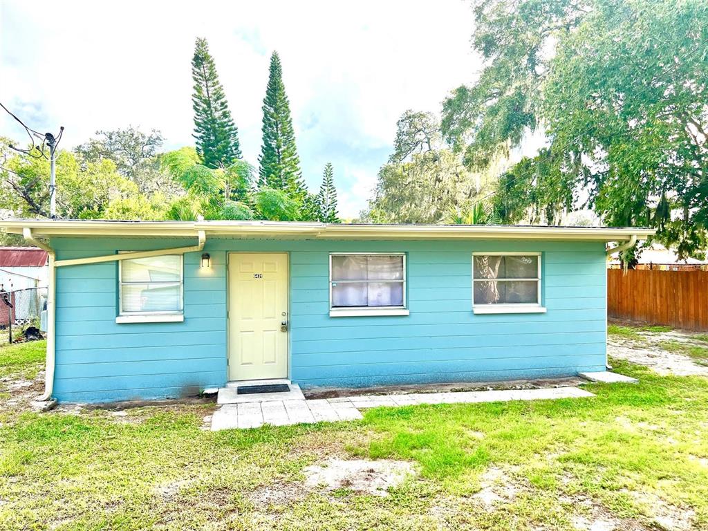 6431 Old Main Street New Port Richey, FL 34653 - Photo 3 of 20