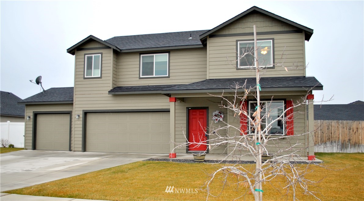 712 South Rees Street Moses Lake, WA 98837 - Photo 1 of 30 Gallery Image 1