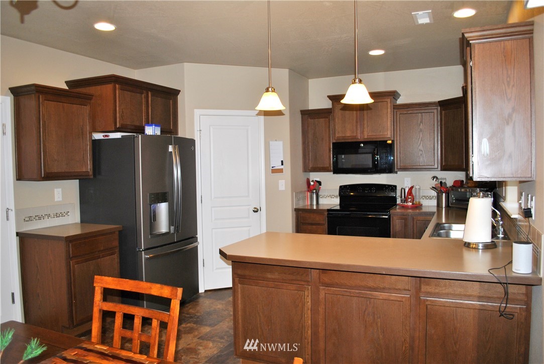 712 South Rees Street Moses Lake, WA 98837 - Photo 9 of 30 Gallery Image 9