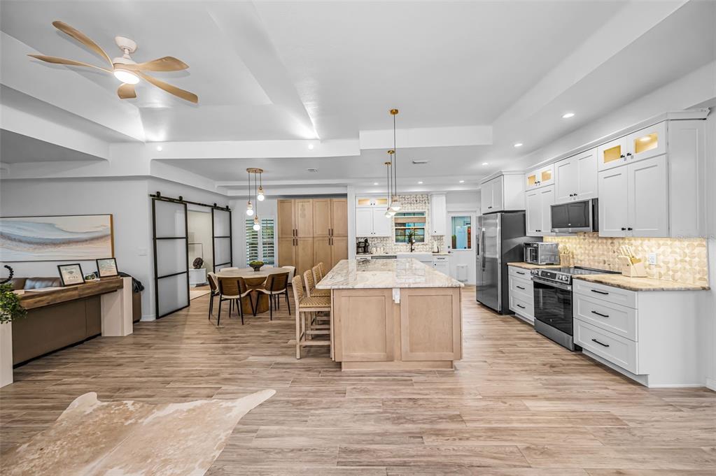 16353 Redington Drive Redington Beach, FL 33708 - Photo 20 of 100