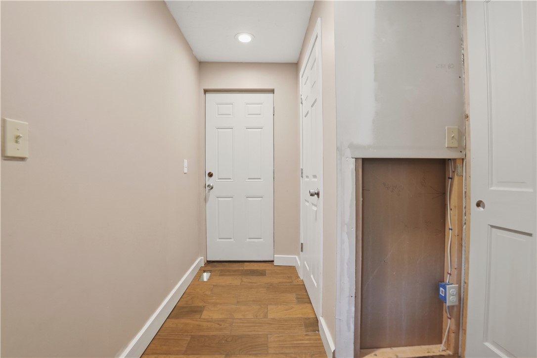 10 Hobart Street Westerly, RI 02891 - Photo 20 of 44