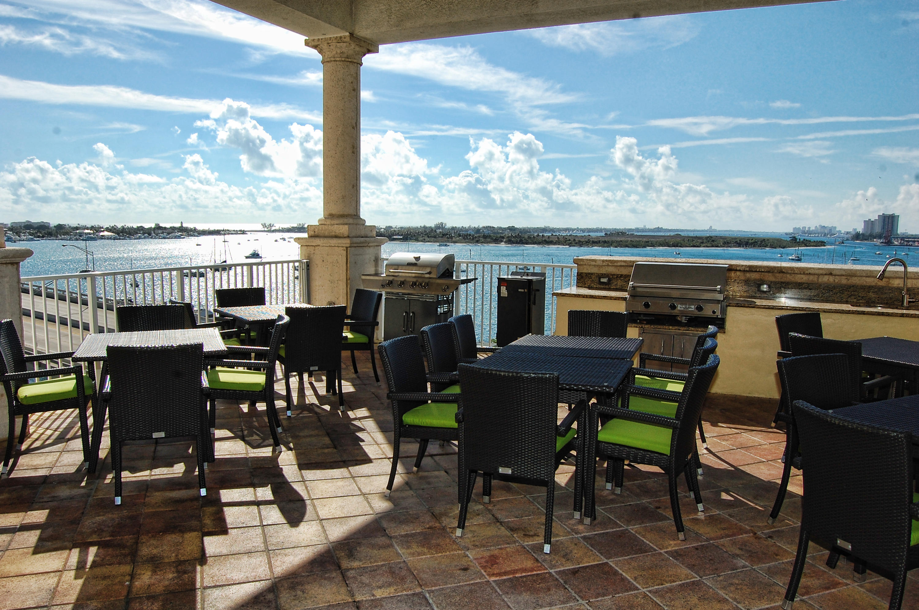 2640 Lake Shore Drive, Unit 2016 Riviera Beach, FL 33404 - Photo 36 of 50 BBQ AREA ON POOL DECK
