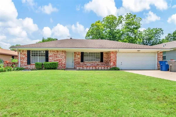 $2,090 | 403 Daisy Drive, Allen, TX 75013