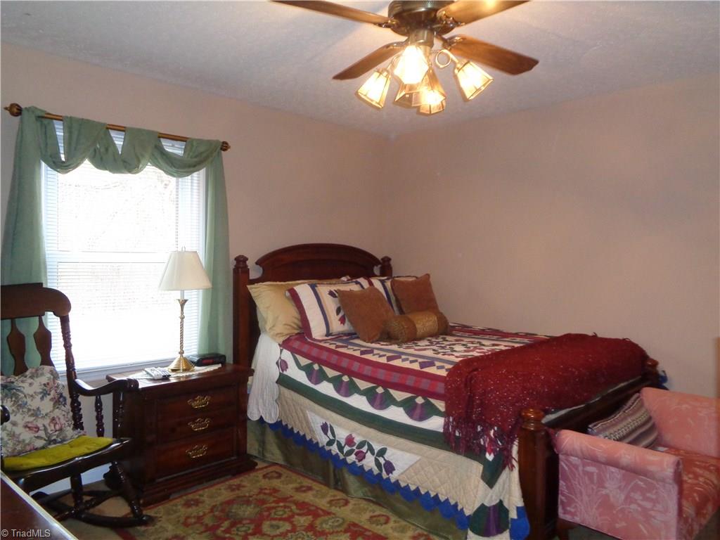 811 Smothers Road Madison, NC 27025 - Photo 11 of 20