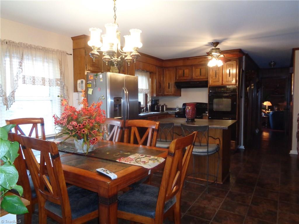 811 Smothers Road Madison, NC 27025 - Photo 7 of 20