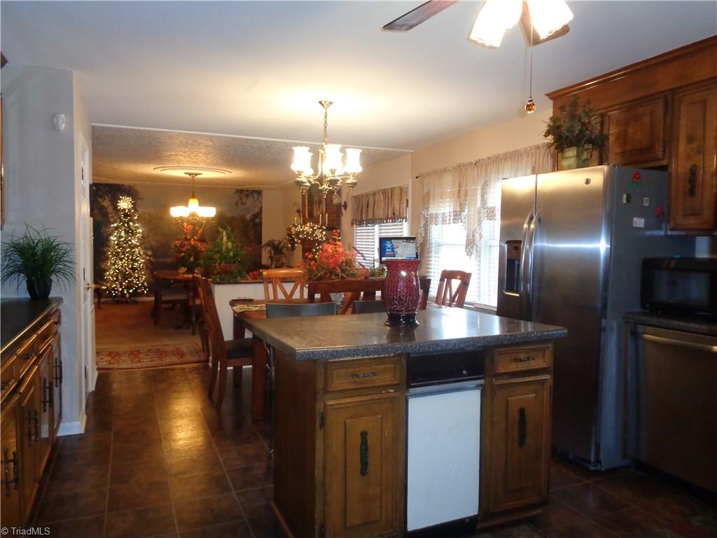 811 Smothers Road Madison, NC 27025 - Photo 8 of 20
