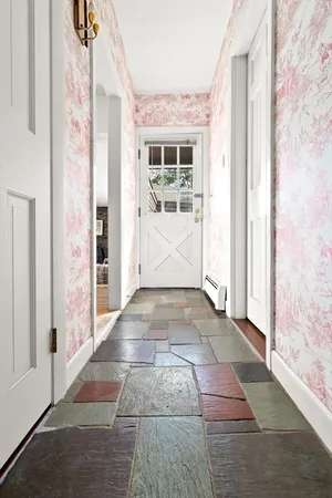 $999,000 | 16 Court Street, North Andover, MA 01845