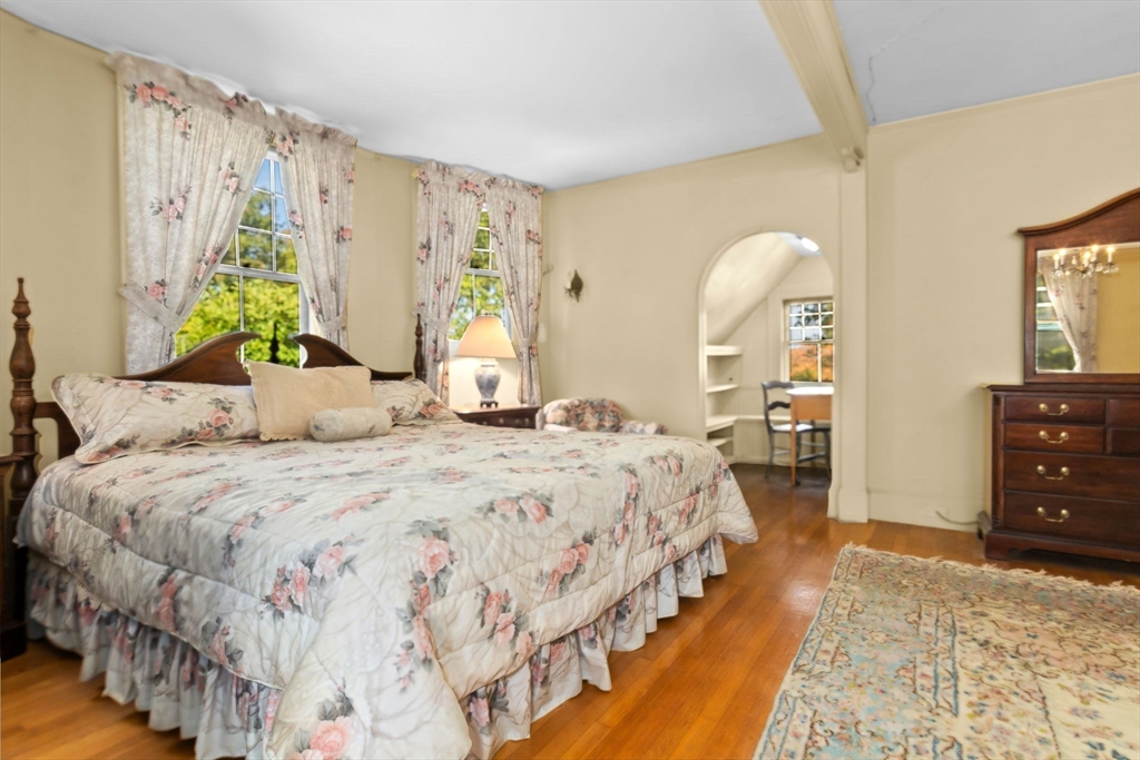 16 Court Street North Andover, MA 01845 - Photo 22 of 42