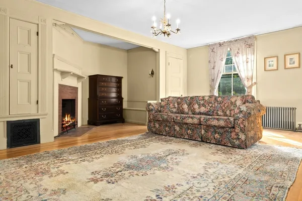 $999,000 | 16 Court Street, North Andover, MA 01845