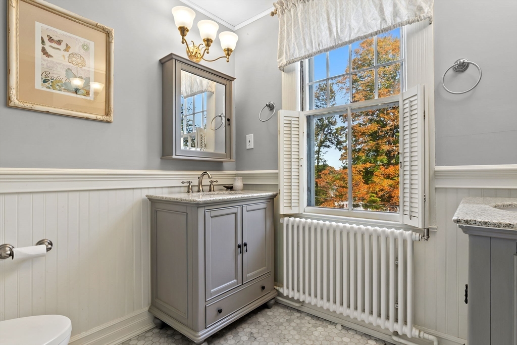 16 Court Street North Andover, MA 01845 - Photo 27 of 42