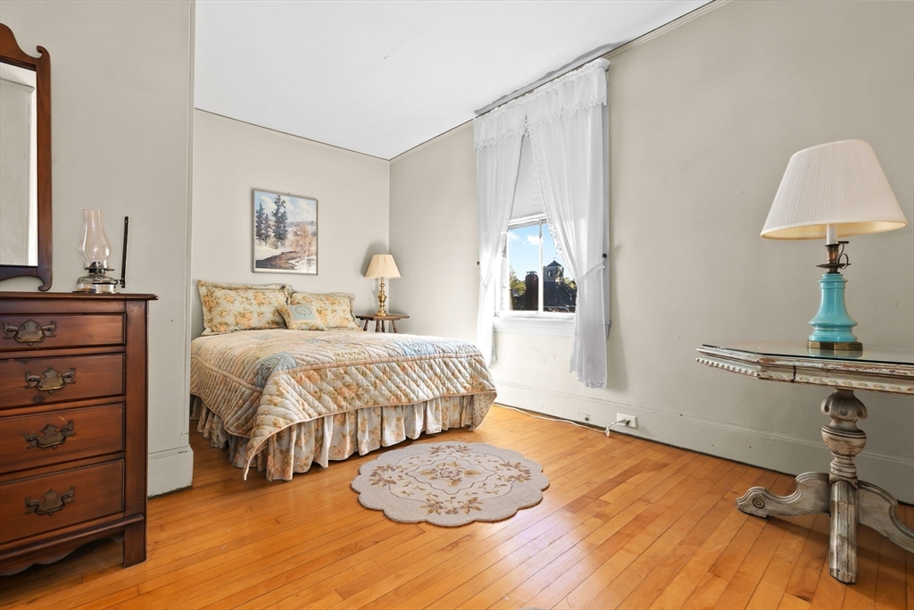 16 Court Street North Andover, MA 01845 - Photo 32 of 42