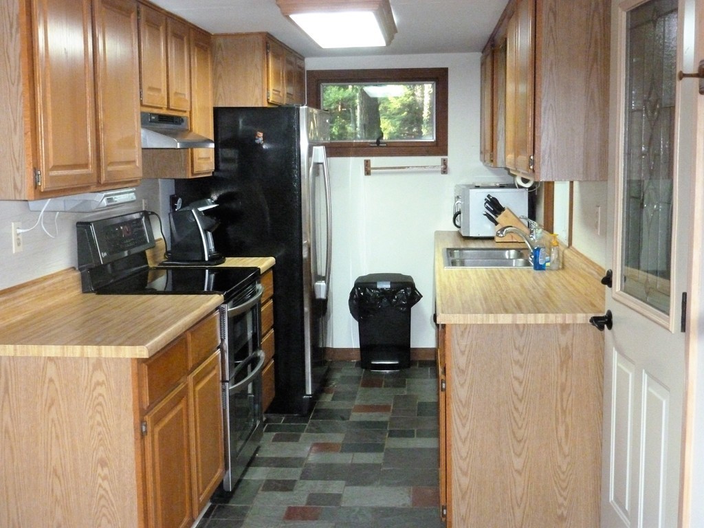 182 Stone Road East Brookfield, MA 01515 - Photo 6 of 24 Gallery Image 6