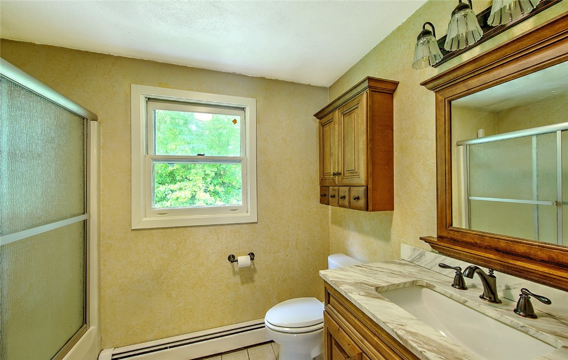 53 Reed Street Warwick, RI 02886 - Photo 31 of 37 2nd floor full bath