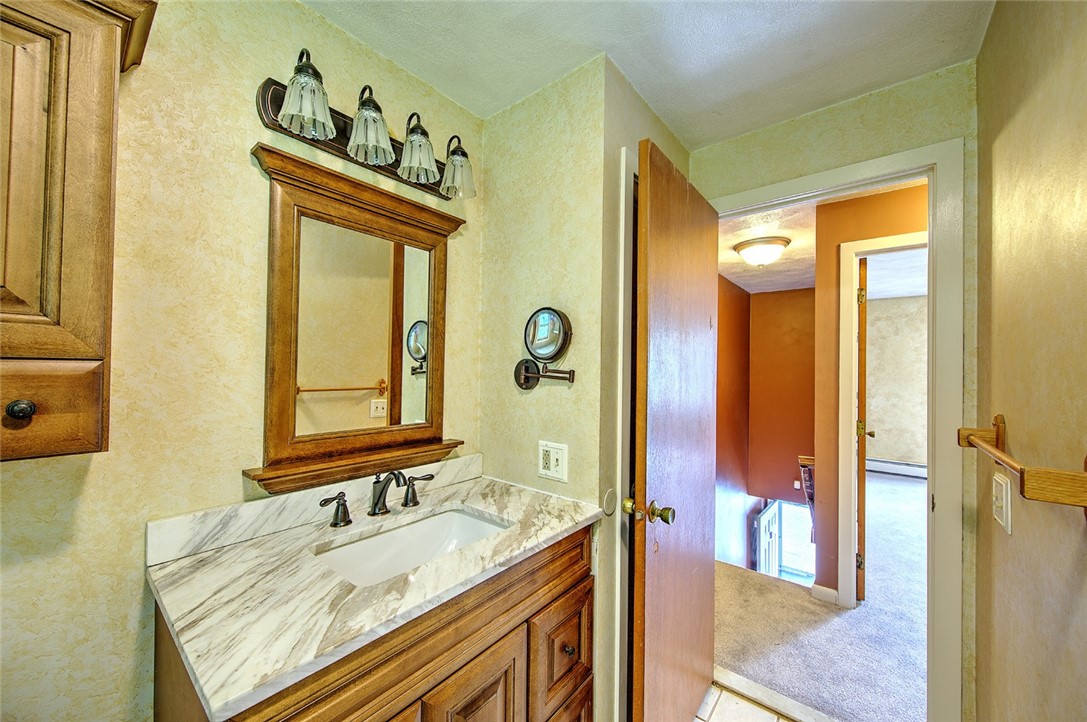 53 Reed Street Warwick, RI 02886 - Photo 32 of 37 2nd floor full bath