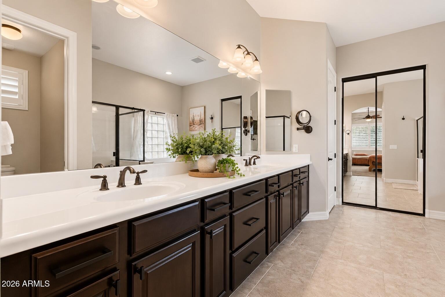 1532 North Roadrunner Road Apache Junction, AZ 85119 - Photo 22 of 59 Primary bath