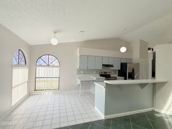 $1,900 | 866 Hanau Avenue Northwest, Palm Bay, FL 32907