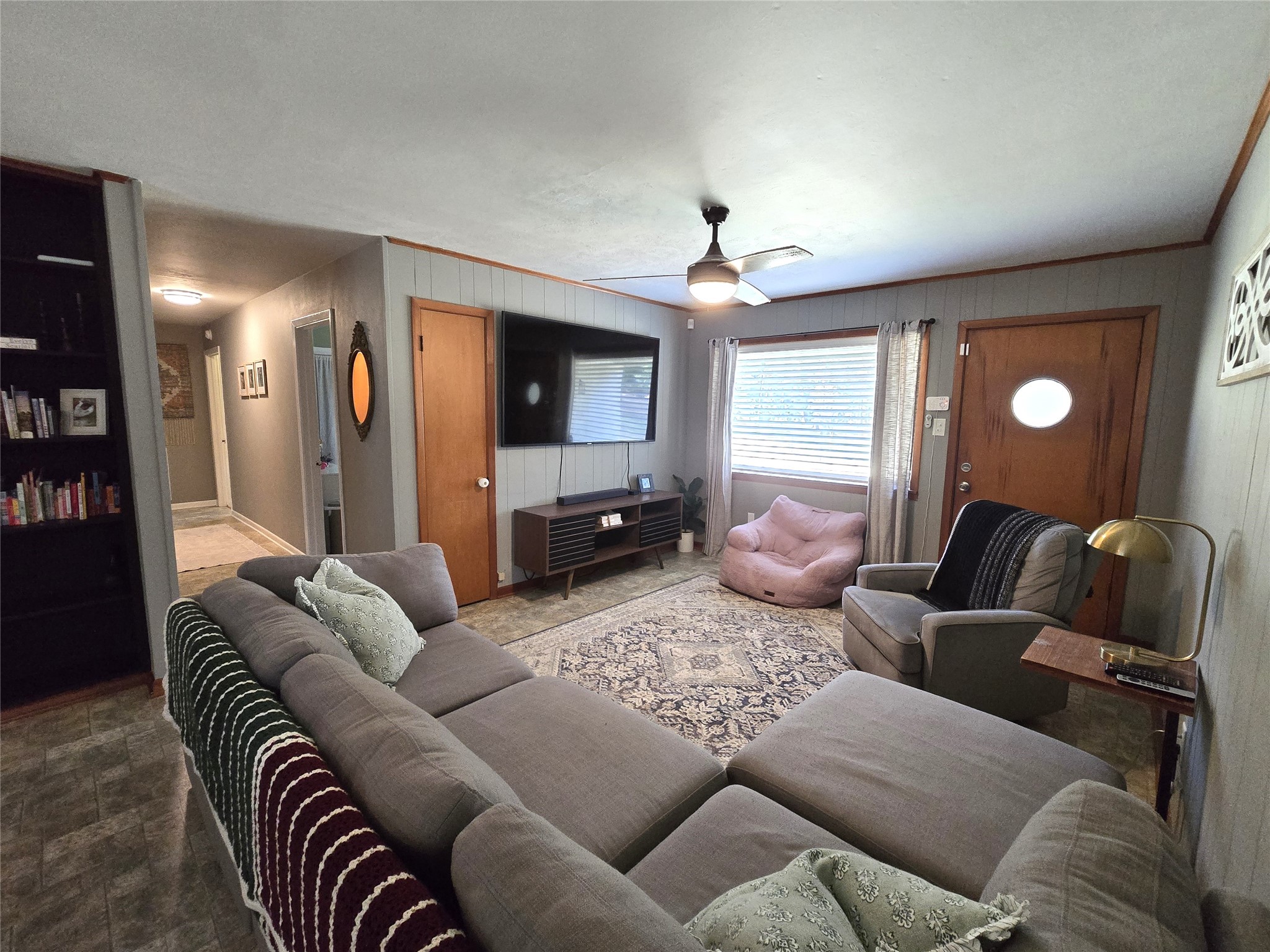 2295 Harley Golden Road Huntington, TX 75949 - Photo 6 of 26 Livingroom from kitchen