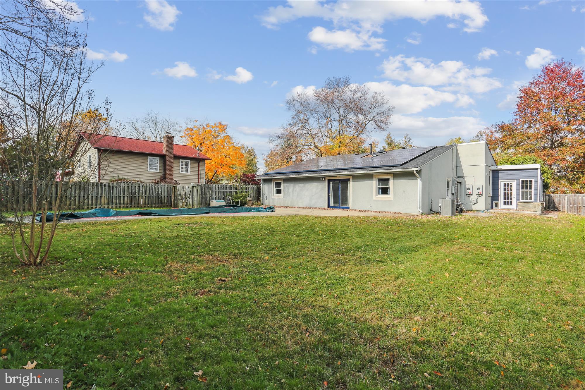 19500 Wootton Avenue Poolesville, MD 20837 - Photo 56 of 62 a front view of house with yard