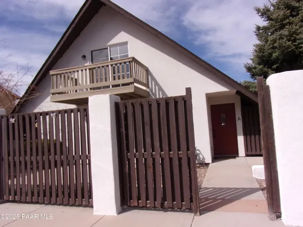 $2,015 | 5270 Diamond Drive, Unit B, Prescott, AZ 86301