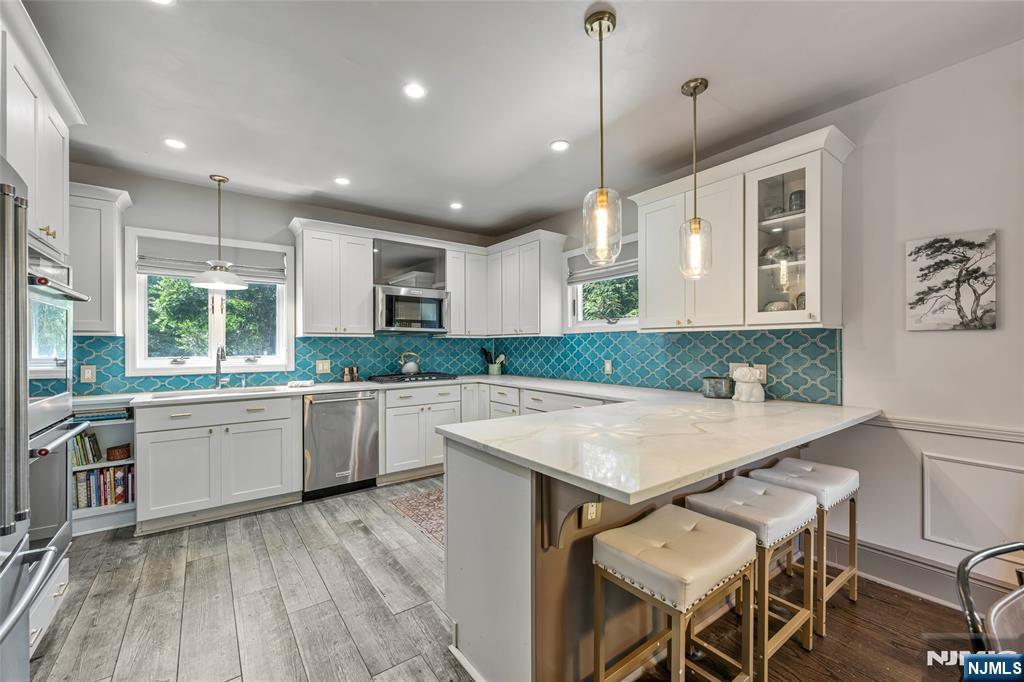 144 Spencer Place Ridgewood, NJ 07450 - Photo 6 of 44