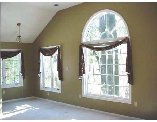 9 Wiles Farm Road Northborough, MA 01532 - Photo 8 of 9 Gallery Image 8