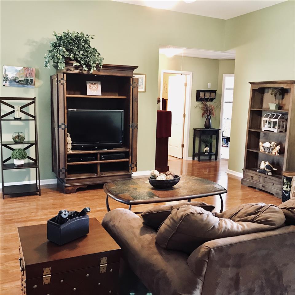 106 Butternut Road Spartanburg, SC 29306 - Photo 4 of 19 Gallery Image 4