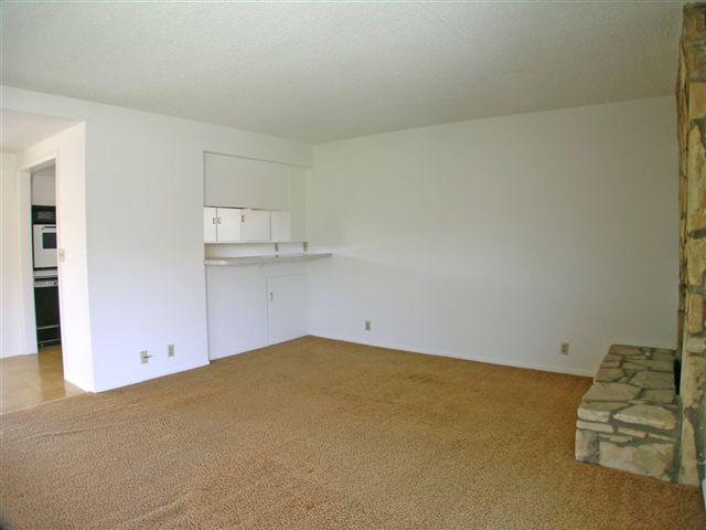 5940 Encina Road, Unit 5 Goleta, CA 93117 - Photo 6 of 18 Living Room / Kitchen