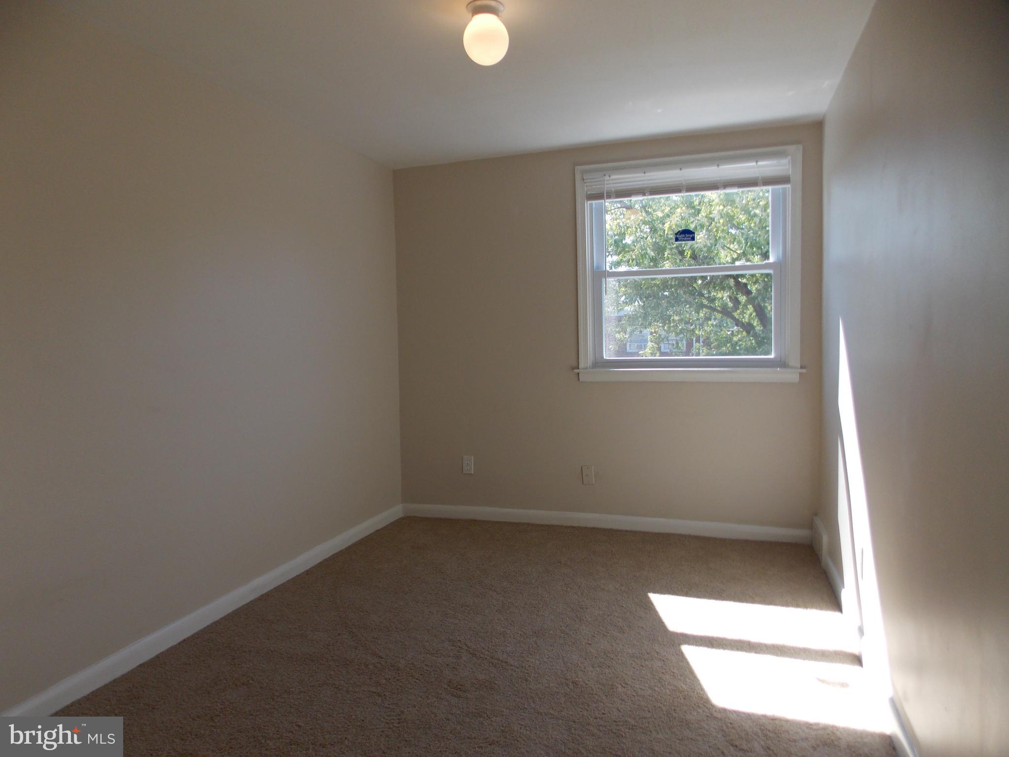 968 Grant Road Folcroft, PA 19032 - Photo 11 of 18