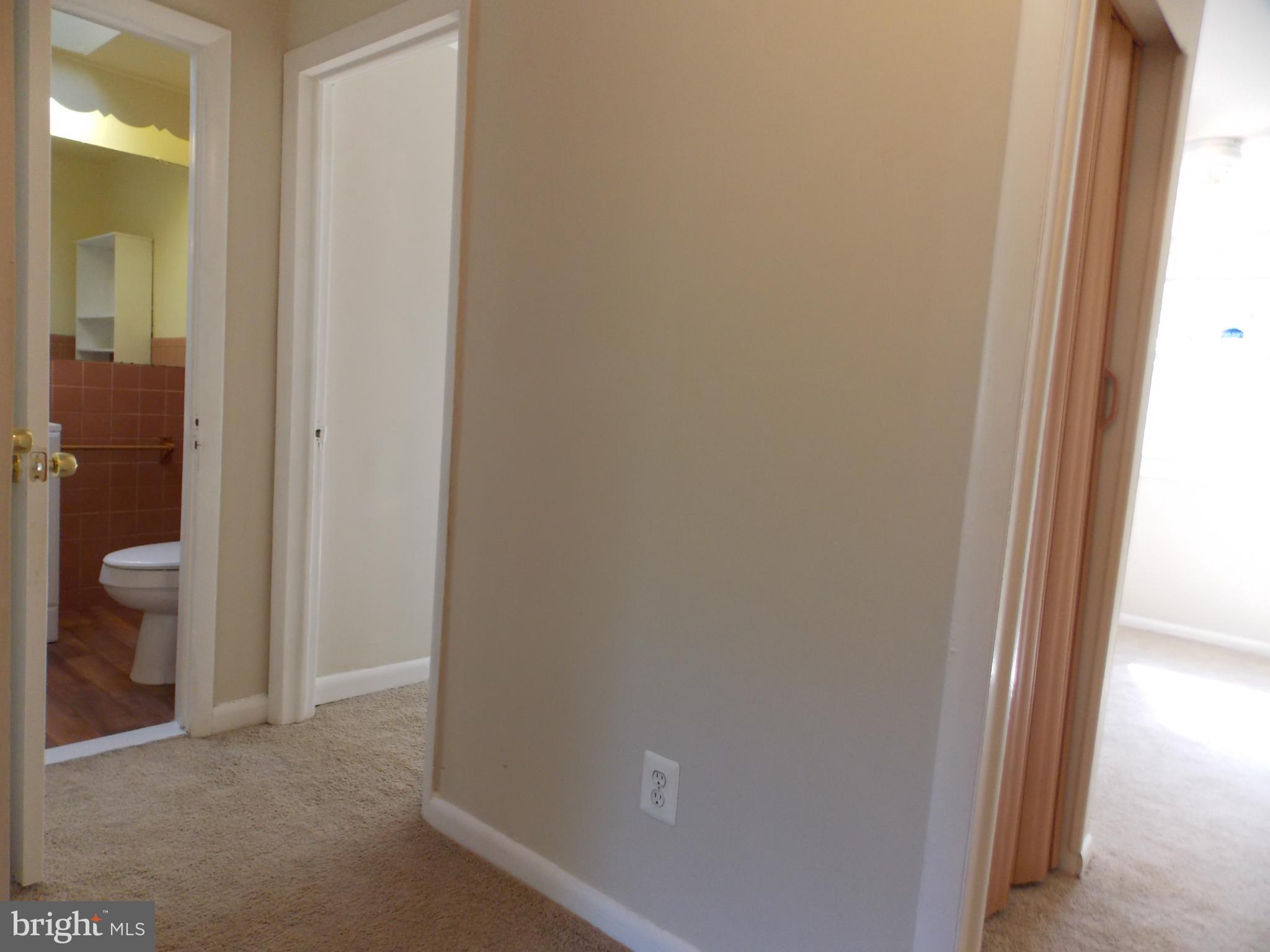968 Grant Road Folcroft, PA 19032 - Photo 15 of 18 Hall