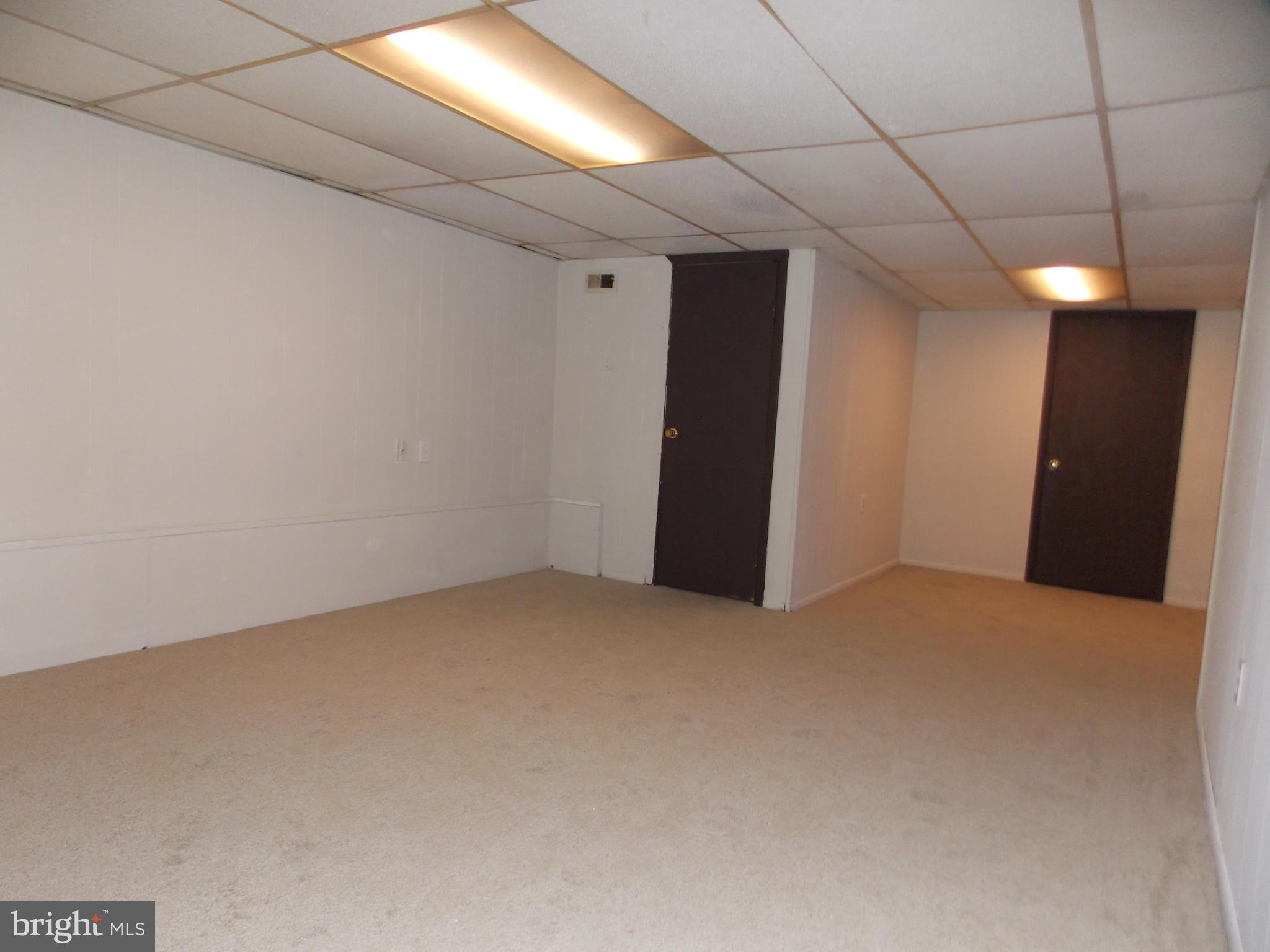 968 Grant Road Folcroft, PA 19032 - Photo 16 of 18 Large Finished Basement