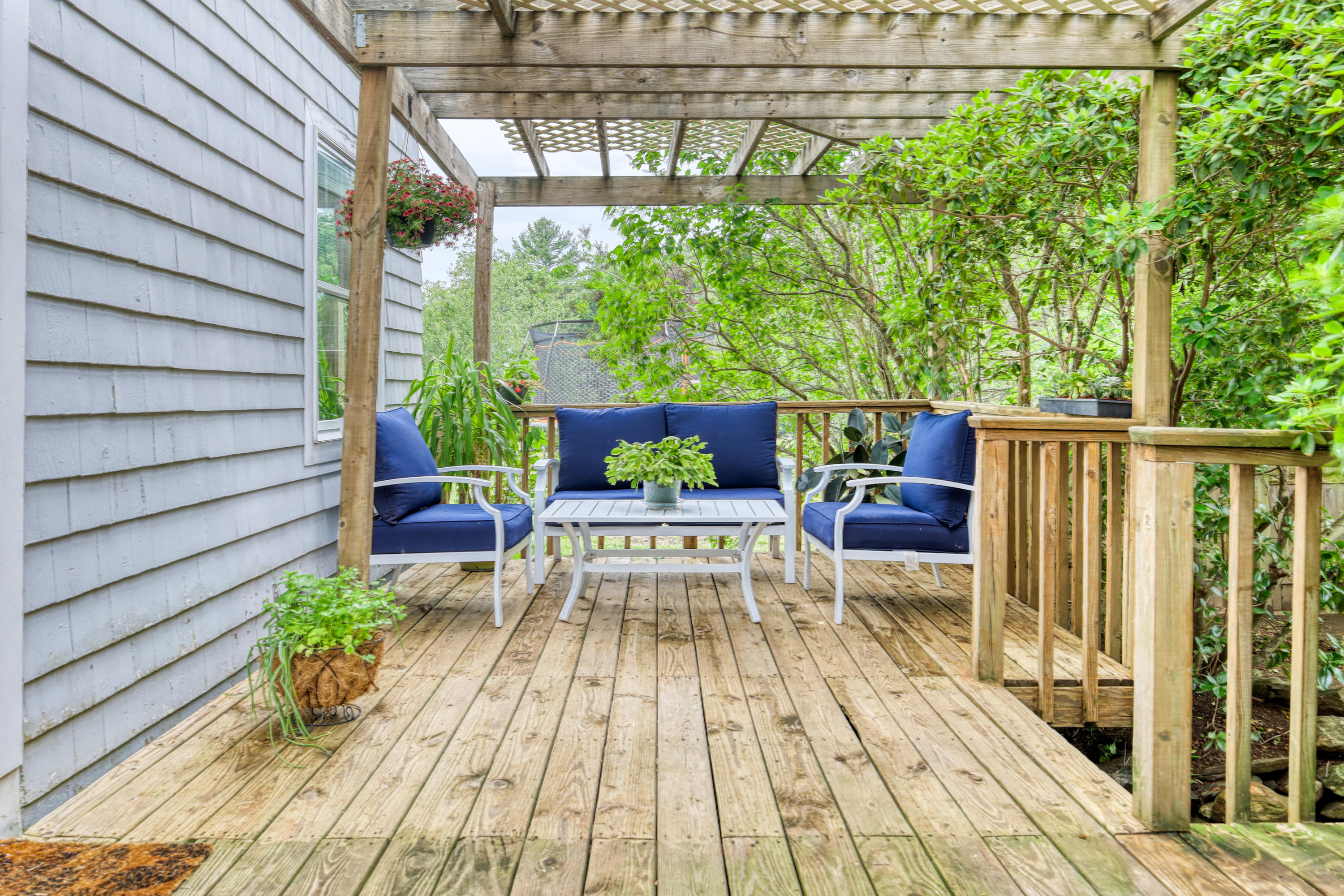 388 Middle Road Falmouth, ME 04105 - Photo 16 of 35 Exterior (21)
