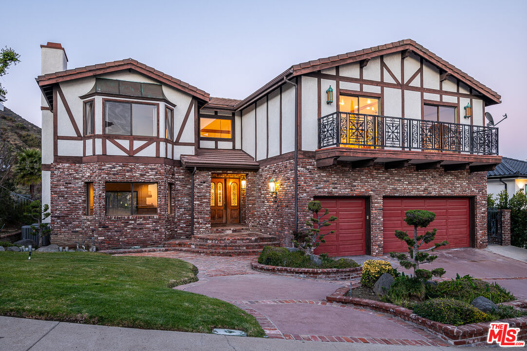 1964 Starvale Road Glendale, CA 91207 - Photo 1 of 1 Gallery Image 1