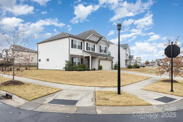 $485,000 | 8303 Flint Hill Drive, Charlotte, NC 28273
