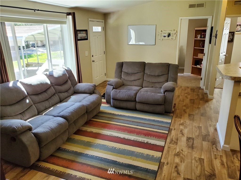 1061 Northeast Larson Lake Road Belfair, WA 98528 - Photo 8 of 26 Gallery Image 8
