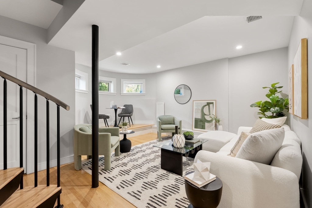 1896 Beacon Street, Unit 1 Brookline, MA 02445 - Photo 13 of 19