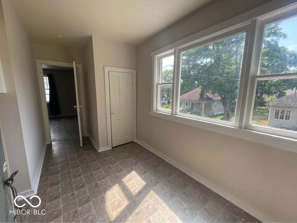 908 Walnut Street Anderson, IN 46012 - Photo 16 of 19