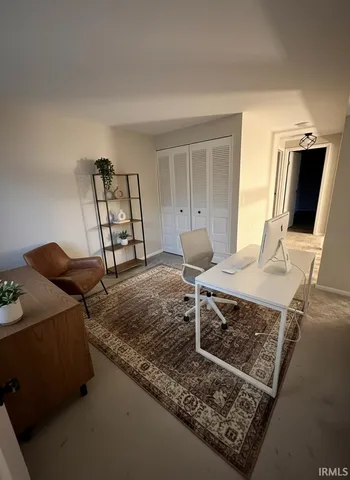 $195,500 | 18193 Windmill Court, South Bend, IN 46637