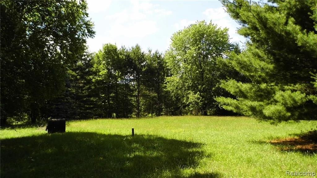 7023 Gibbons Road Jeddo, MI 48032 - Photo 7 of 8 Gallery Image 7
