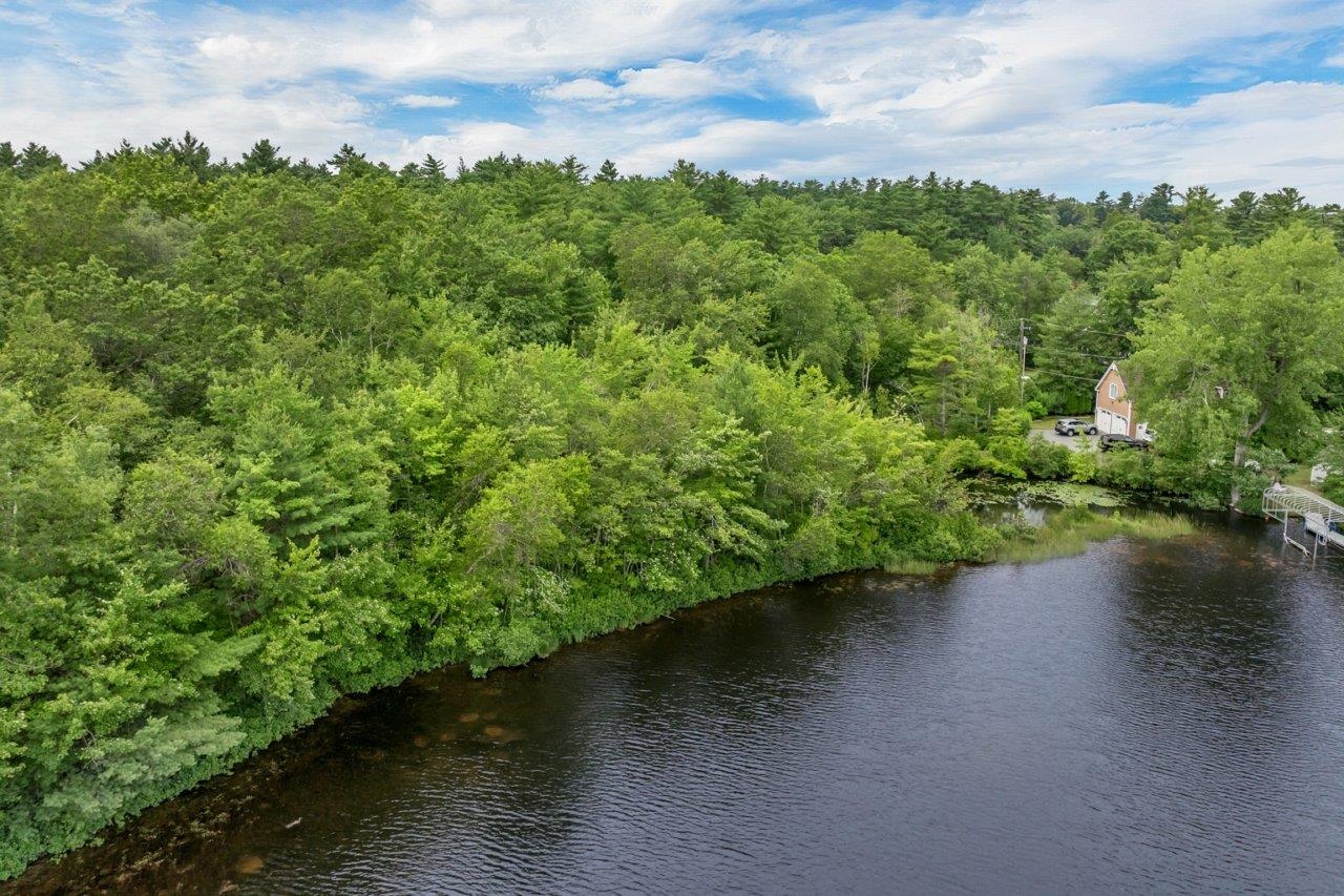 19 Whitney Grove Road Derry, NH 03038 - Photo 8 of 12