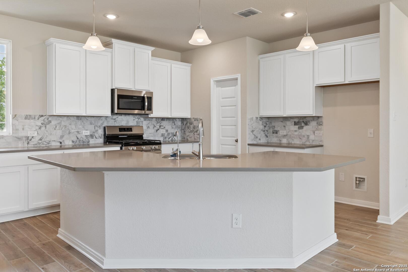 20987 Pleasanton Road San Antonio, TX 78264 - Photo 12 of 29