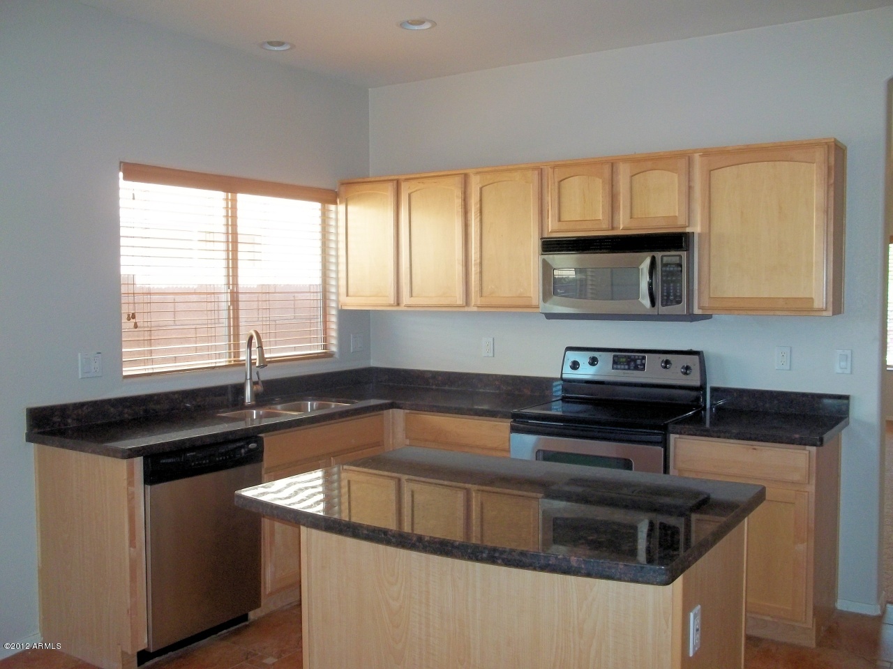 44216 Pioneer Road Maricopa, AZ 85139 - Photo 6 of 20 .