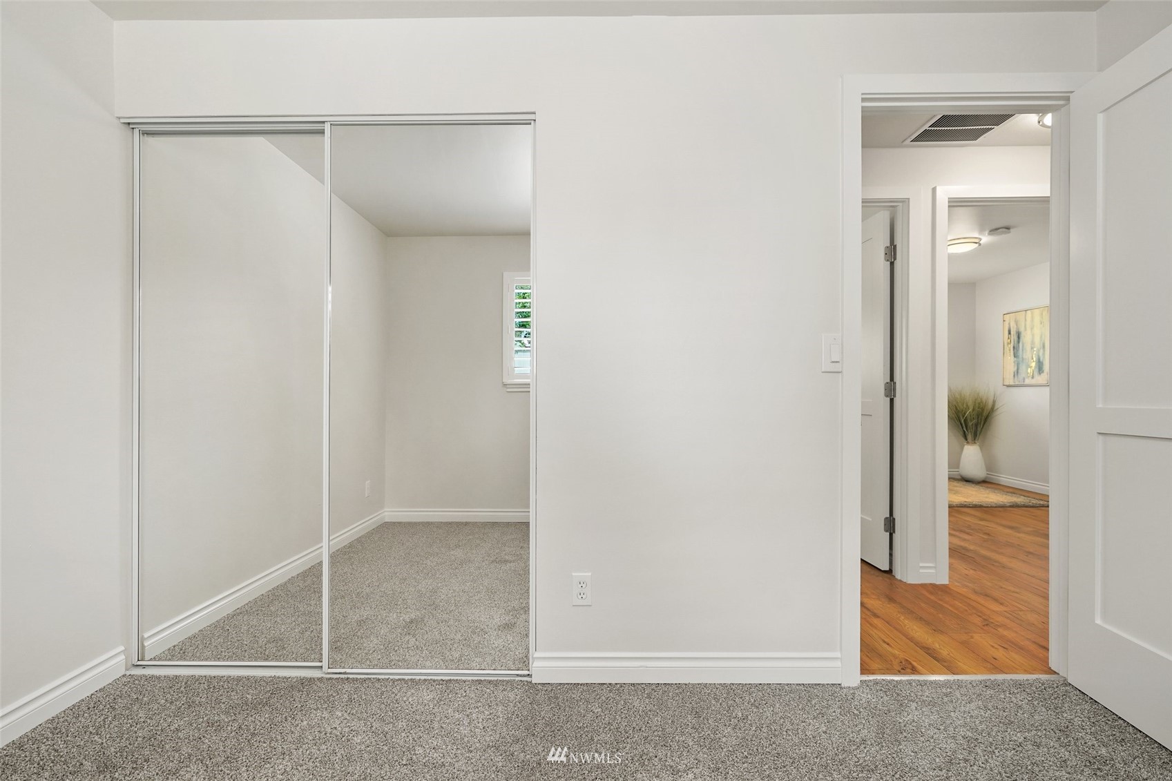 3007 Stafford Way Bothell, WA 98012 - Photo 21 of 32 a view of an empty room